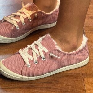 TIME & TRU Women's Pink Corduroy Sneakers